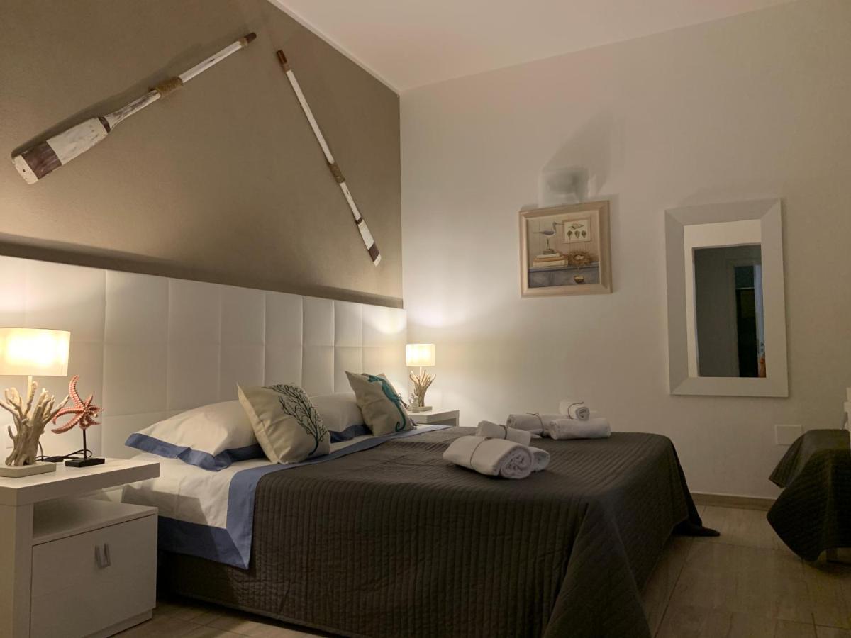 Aquarama Rooms & Apartments Torre Squillace Luaran gambar