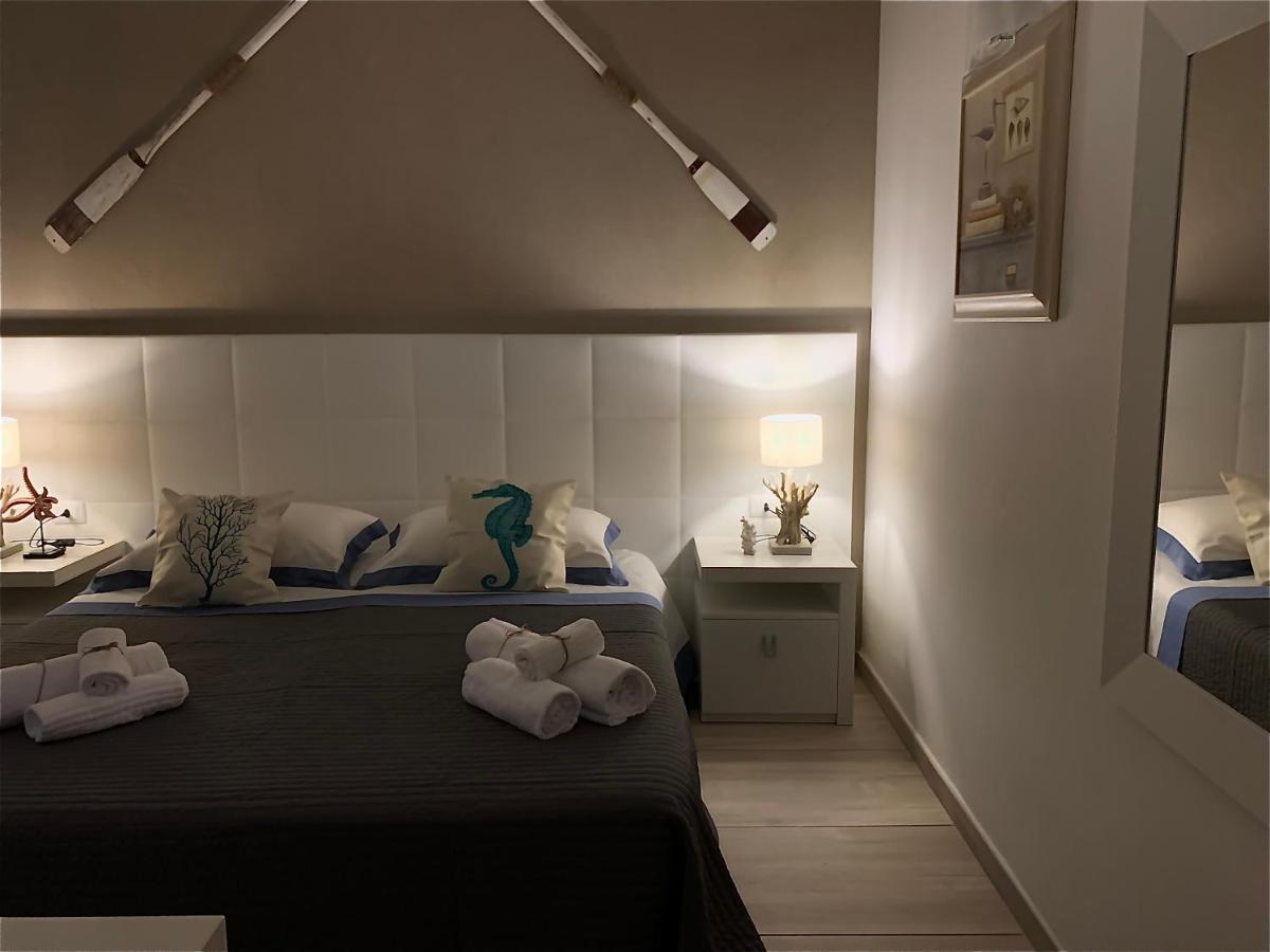Aquarama Rooms & Apartments Torre Squillace Luaran gambar
