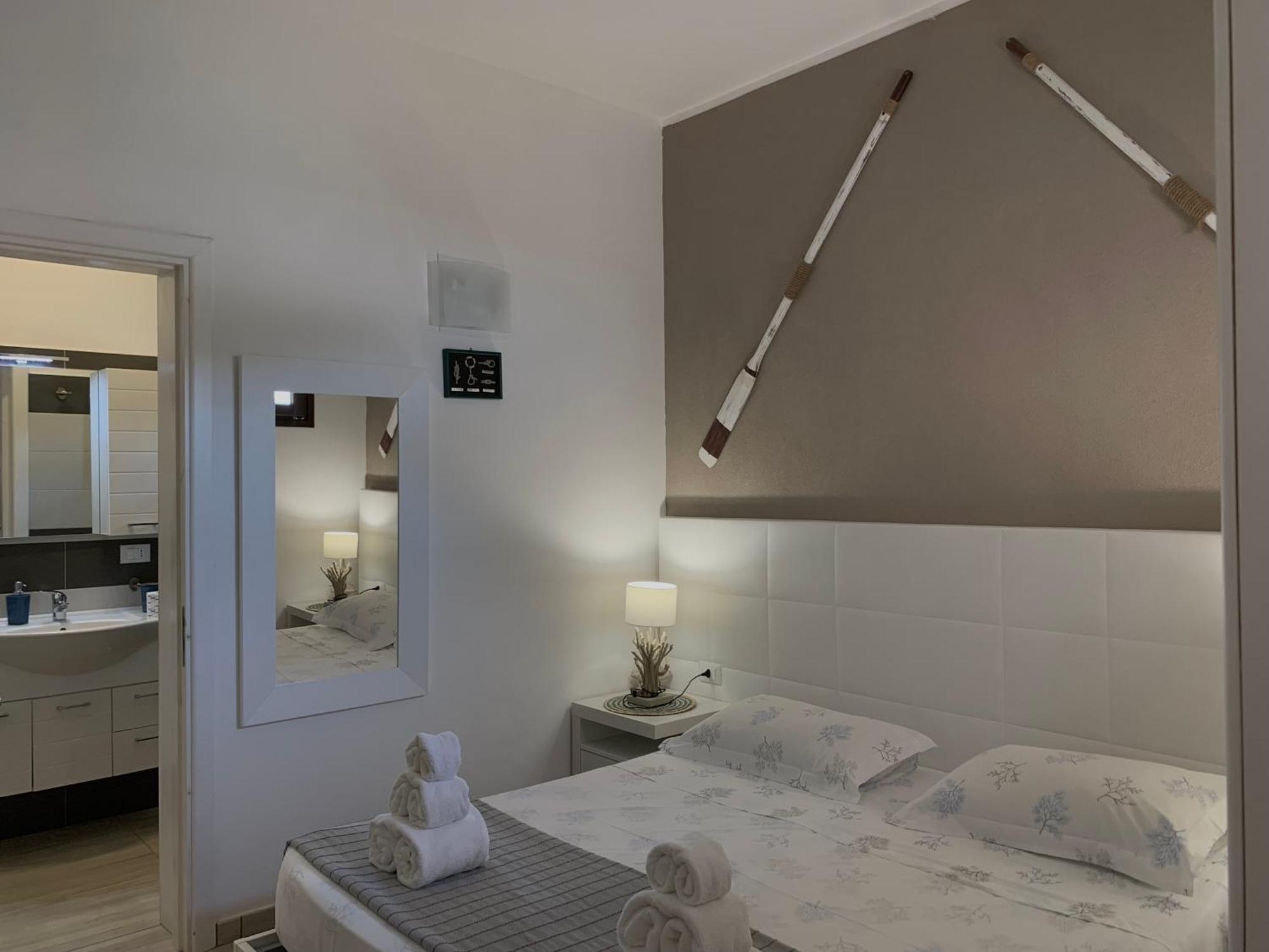 Aquarama Rooms & Apartments Torre Squillace Luaran gambar
